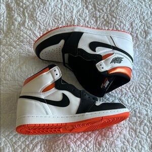 Men’s Nike Air Jordan High-Top Sneakers